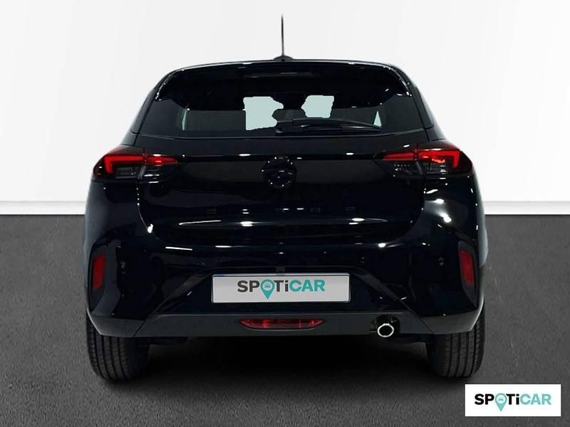 Usado Opel Corsa 100 CV (73 kW) 2025 Negro Utilitario
