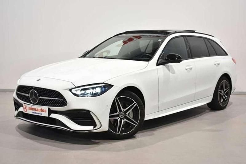 Usado Mercedes C300 AMG line 317 CV (233 kW) 2023 Blanco Familiar