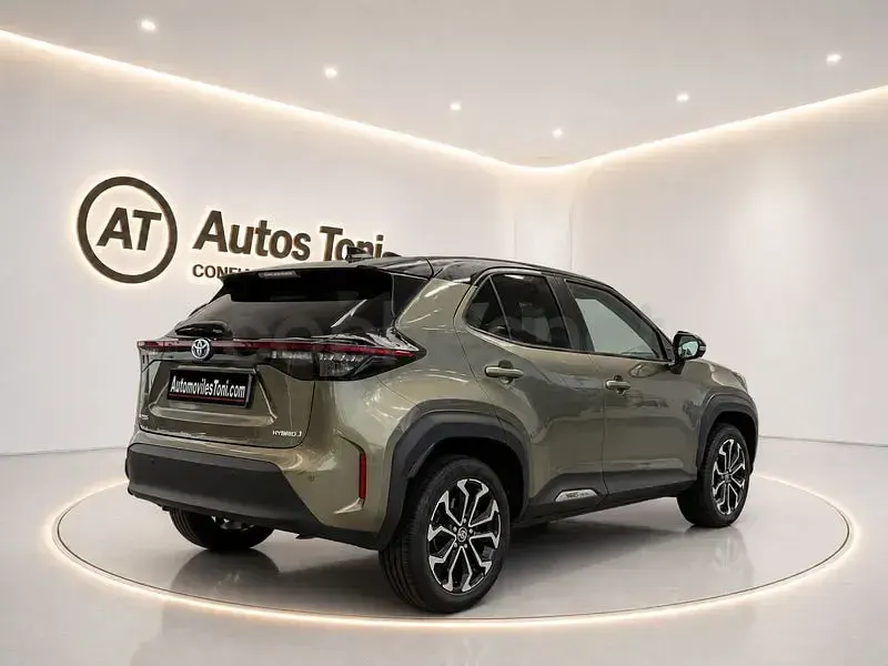 Usado Toyota Yaris Cross Connect Style 116 CV (85 kW) 2022 Verde SUV
