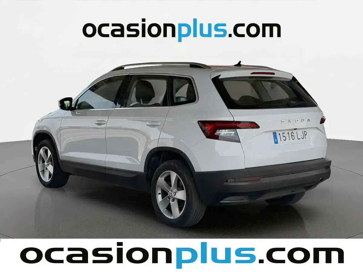 Usado Skoda Karoq Ambition 150 CV (110 kW) 2020 Blanco SUV