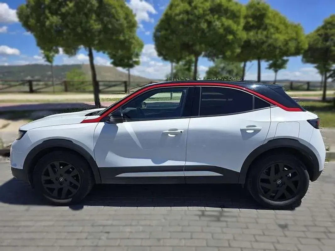 Usado Opel Mokka GS Line 110 CV (80 kW) 2021 Blanco SUV
