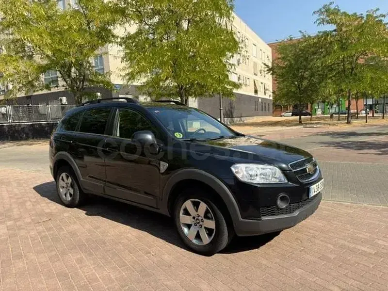 Usado Chevrolet Captiva LS 150 CV (110 kW) 2010 Negro SUV