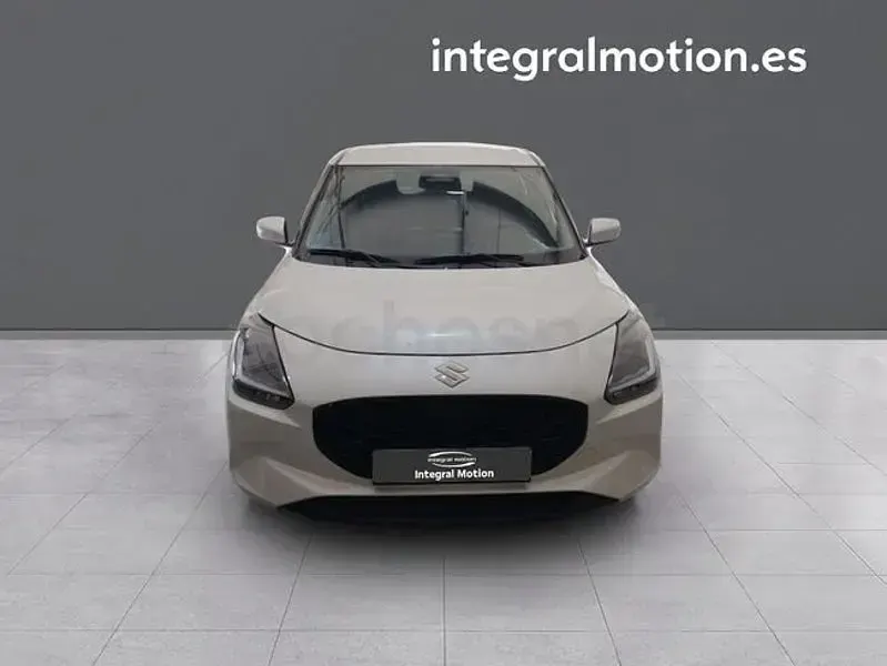 Usado Suzuki Swift 83 CV (61 kW) 2025 Blanco Utilitario