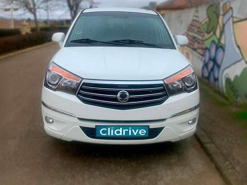 Usado Ssangyong (KGM) Rodius 155 CV (114 kW) 2015 Blanco Monovolumen