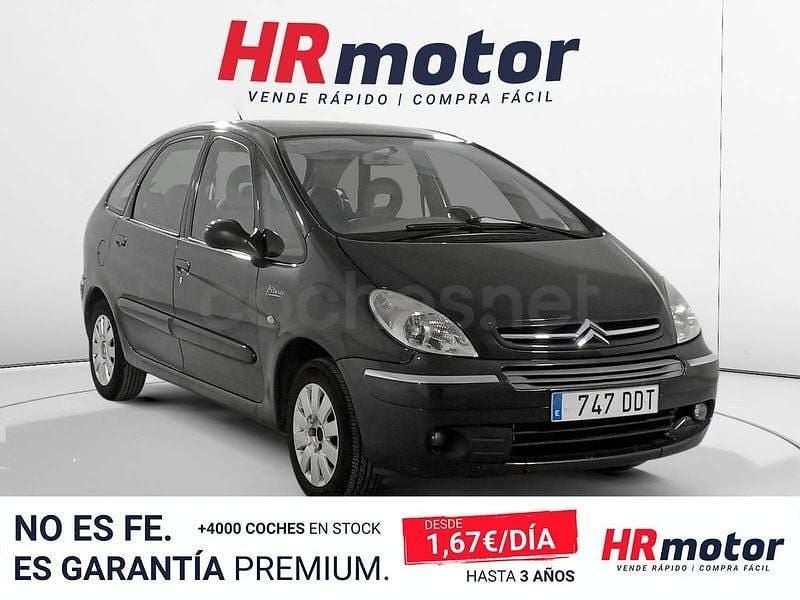 Usado Citroën Xsara Picasso Exclusive 90 CV (66 kW) 2004 Gris / plata Monovolumen