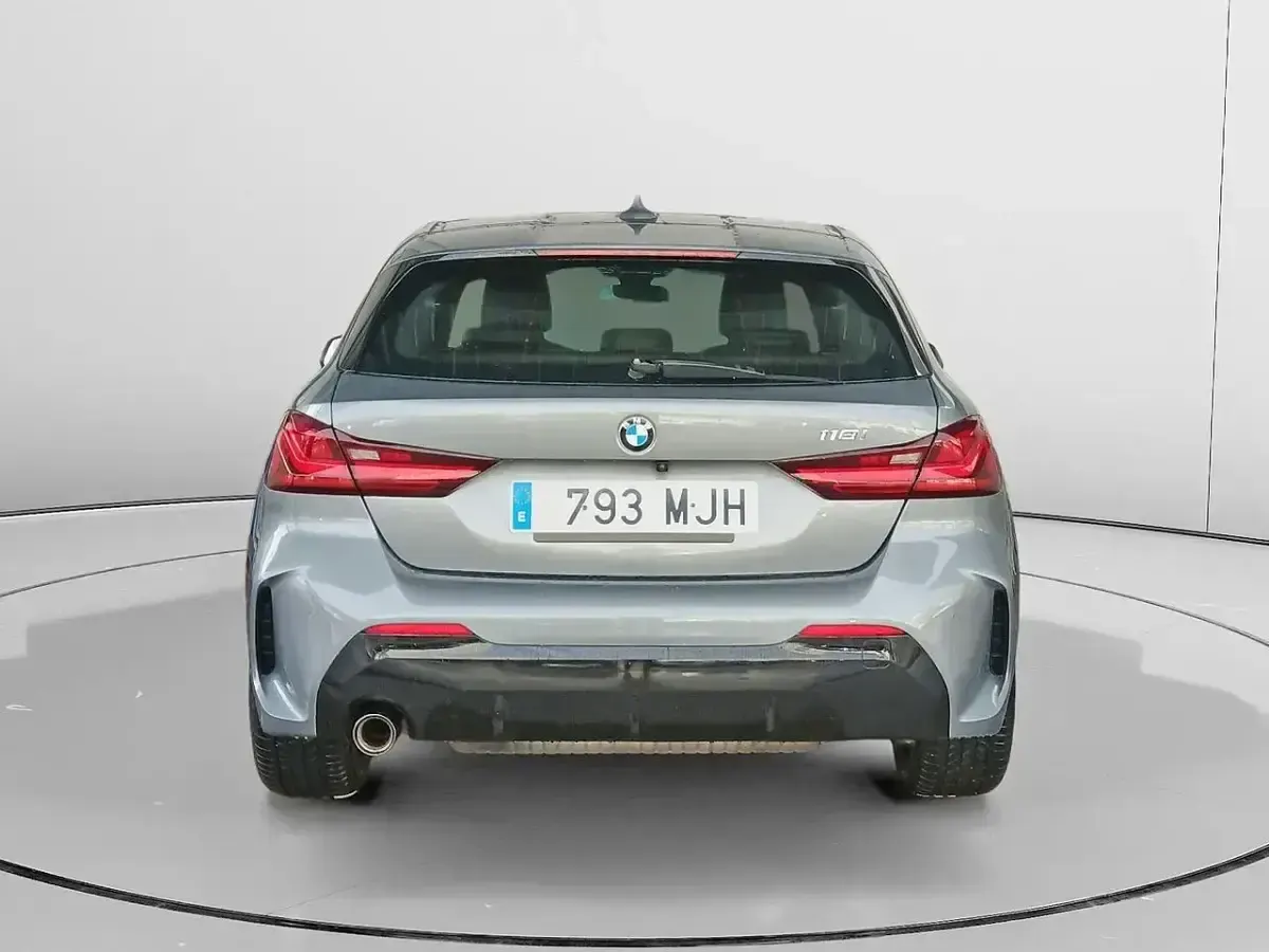 Occasion BMW 118 Comfort Edition 136 PK (100 kW) 2023 Grijs Hatchback