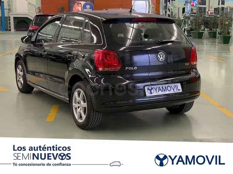 Usado VW Polo Advance 75 CV (55 kW) 2014 Negro Berlina