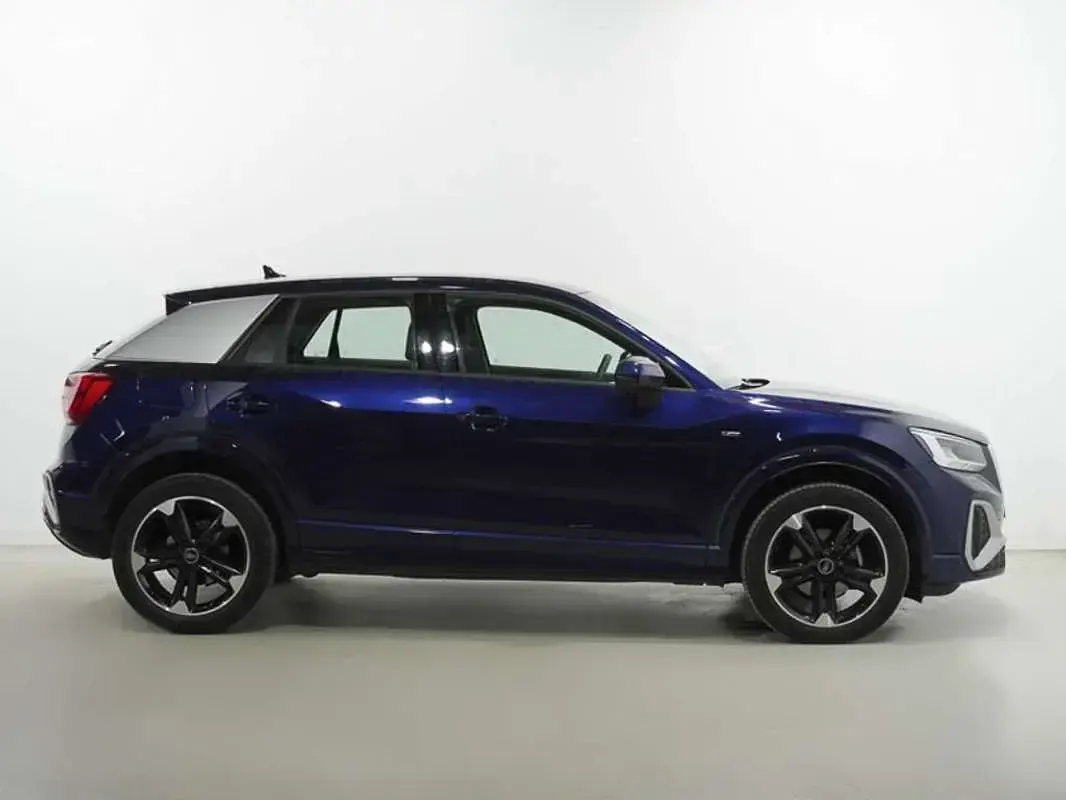 Usado Audi Q2 S-Line 116 CV (85 kW) 2023 Azul SUV