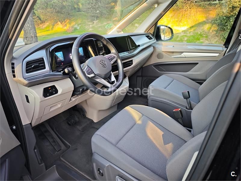 Usado VW Multivan 150 CV (110 kW) 2023 Negro Monovolumen