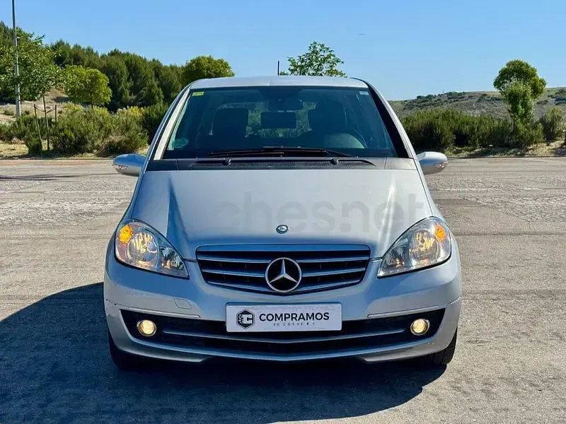 Usado Mercedes A170 Elegance 116 CV (85 kW) 2009 Gris / plata Monovolumen