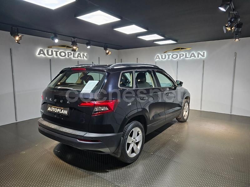 Usado Skoda Karoq Ambition 115 CV (84 kW) 2019 Negro SUV