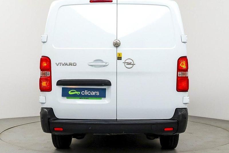 Usado Opel Vivaro 102 CV (75 kW) 2022 Blanco Monovolumen
