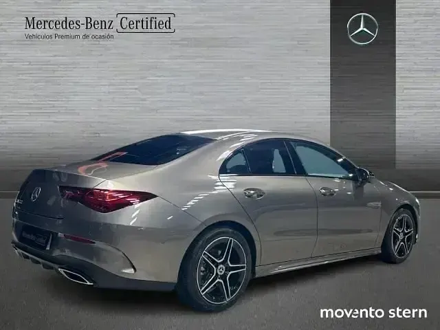 Usado Mercedes CLA200 163 CV (119 kW) 2025 Gris Berlina