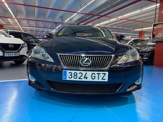 Usado Lexus IS220d Luxury Line 177 CV (130 kW) 2010 Azul Berlina