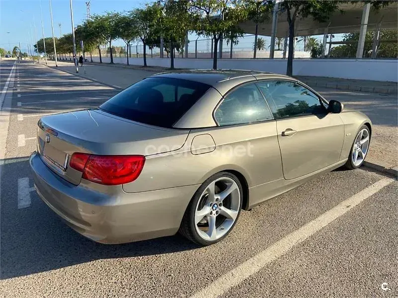Usado BMW 330 Cabriolet Comfort Edition 245 CV (180 kW) 2011 Beige Descapotable