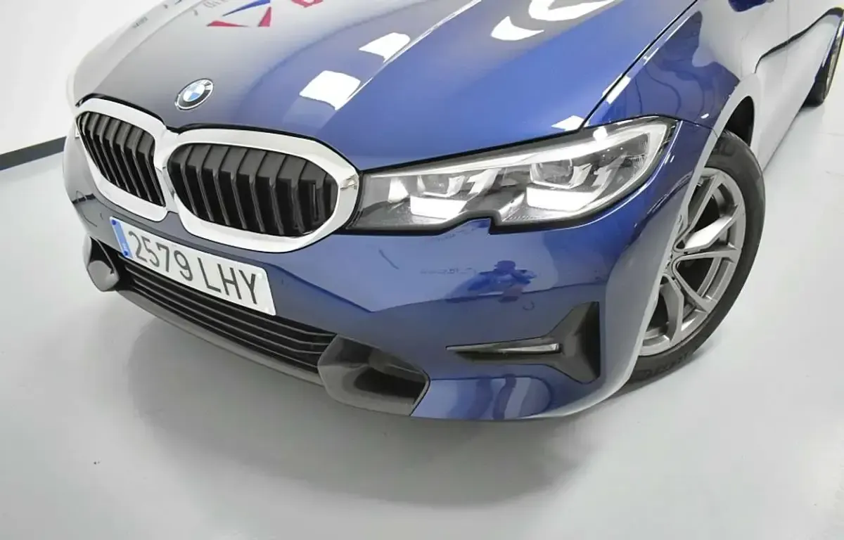 Usado BMW 318 150 CV (110 kW) 2020 Azul Berlina