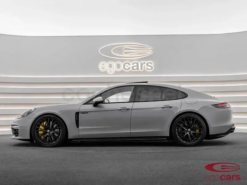 Usado Porsche Panamera Turbo S E-Hybrid 700 CV (514 kW) 2021 Negro Utilitario