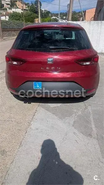 Usado Seat Leon FR 180 CV (132 kW) 2014 Rojo Berlina