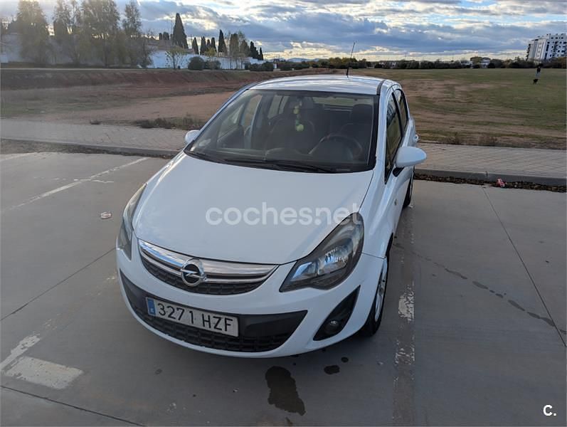 Blanco Usado 2014 Opel Corsa Expression Berlina | 4100 € (Buen precio) - Imagen 1/4