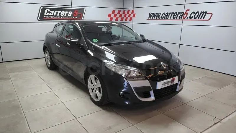 Usado Renault Mégane Dynamique 110 CV (80 kW) 2010 Negro Berlina