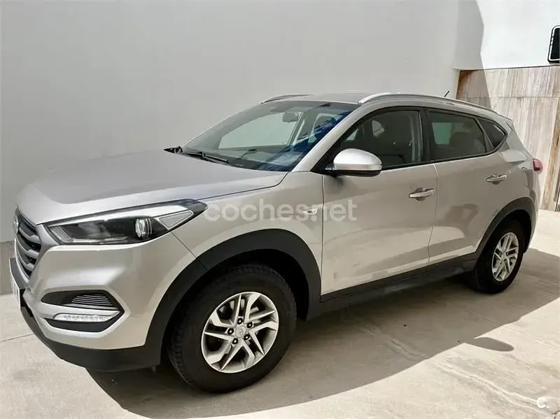 Usado Hyundai Tucson 131 CV (96 kW) 2016 Beige SUV