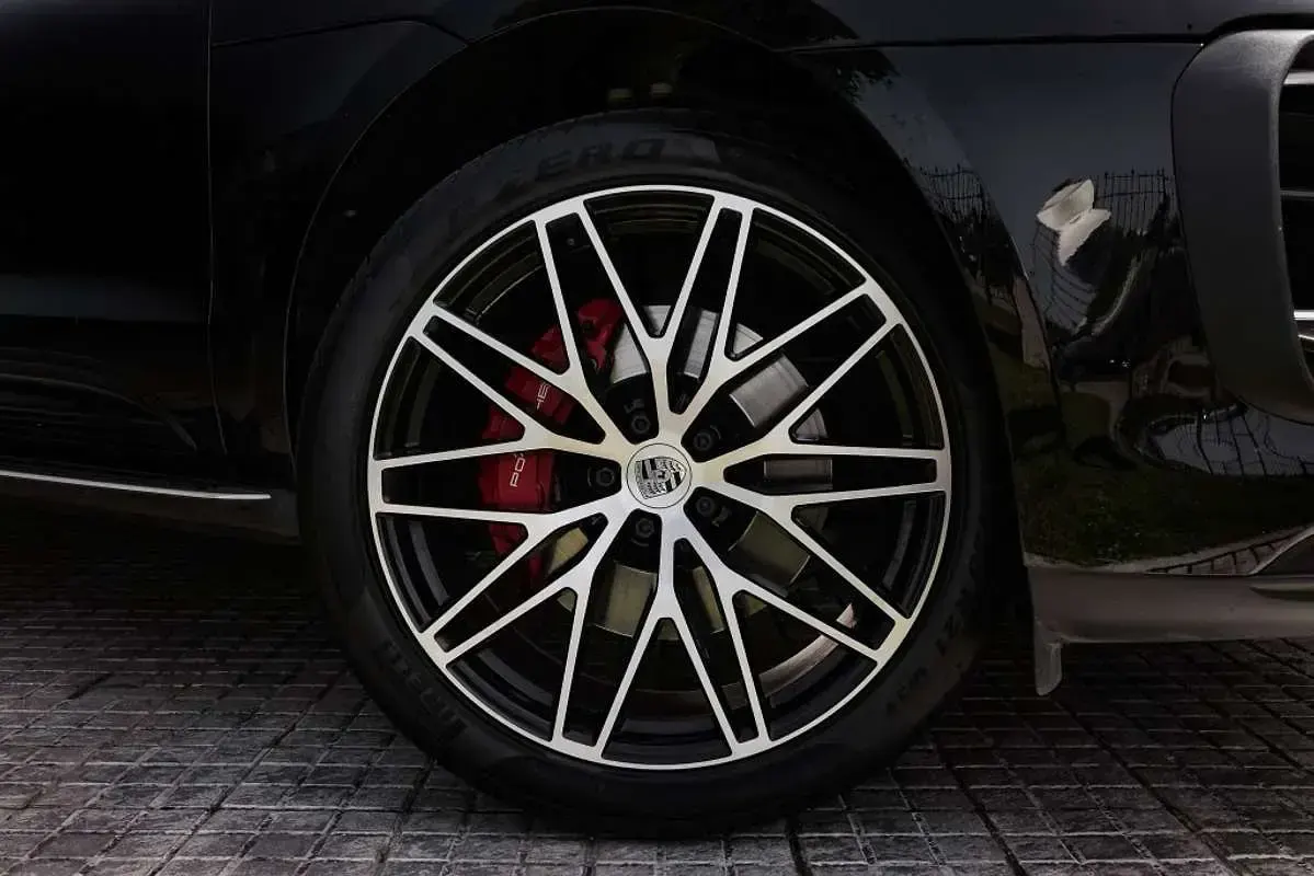 Usado Porsche Macan 381 CV (280 kW) 2023 Negro SUV