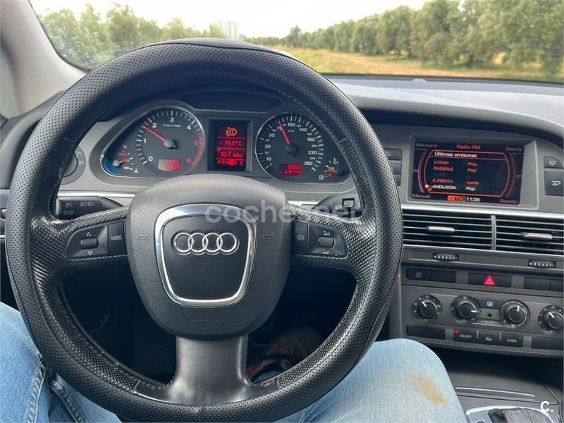Usado Audi A6 180 CV (132 kW) 2006 Gris / plata Berlina