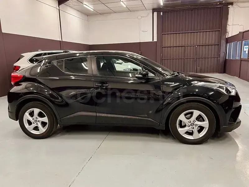 Usado Toyota C-HR Active 122 CV (89 kW) 2019 Negro SUV