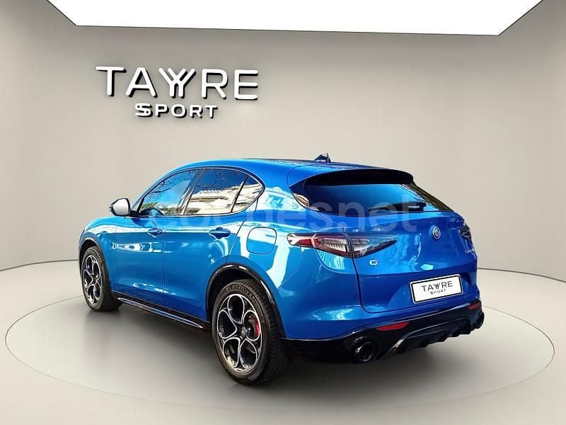 Usado Alfa Romeo Stelvio Veloce 210 CV (154 kW) 2024 Azul SUV