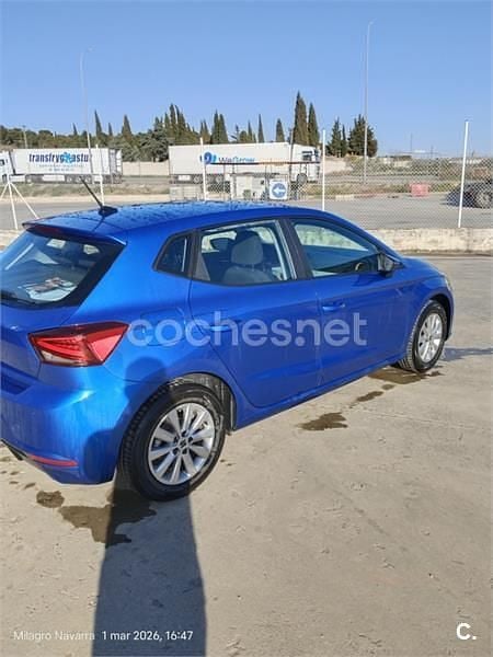Usado Seat Ibiza Style 110 CV (80 kW) 2023 Azul Utilitario