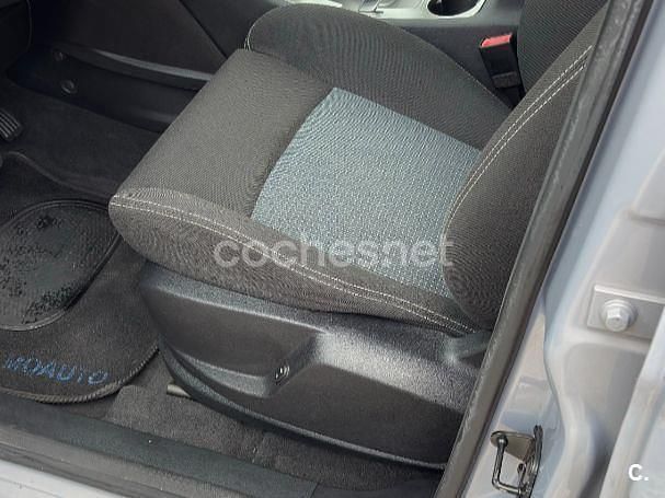 Usado Ford S-MAX Trend 140 CV (102 kW) 2011 Azul Monovolumen