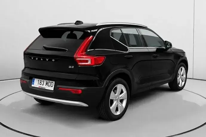 Usado Volvo XC40 Core 163 CV (119 kW) 2022 SUV