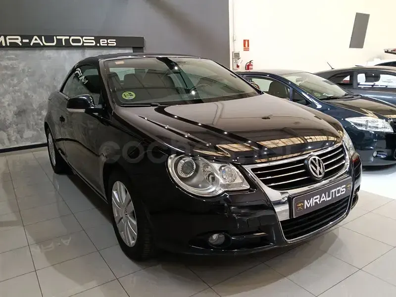 Usado VW Eos 140 CV (102 kW) 2008 Negro Descapotable