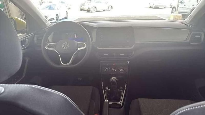 Usado VW T-Cross 95 CV (69 kW) 2025 Amarillo SUV