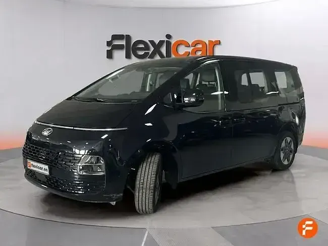 Usado Hyundai Staria 177 CV (130 kW) 2023 Azul Monovolumen