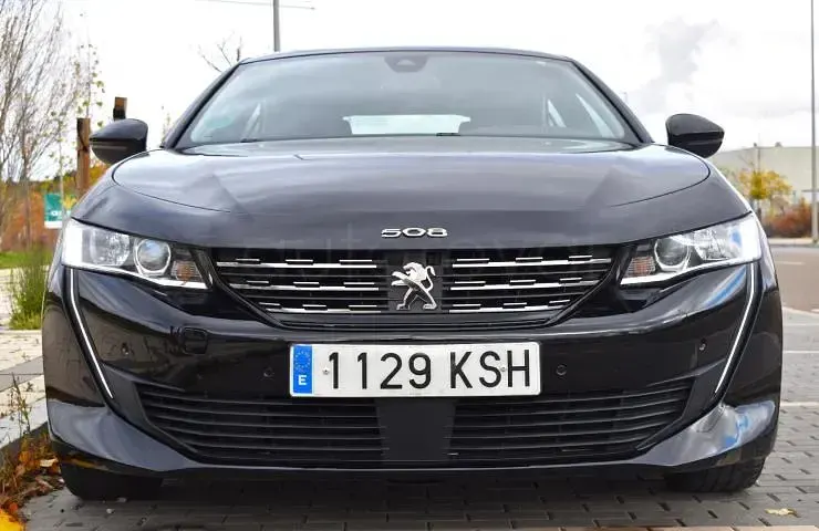 Usado Peugeot 508 Business-Line 131 CV (96 kW) 2018 Negro (metalizado) Berlina
