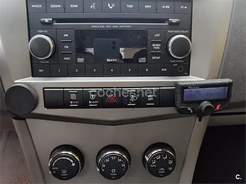 Usado Chrysler Sebring 156 CV (114 kW) 2007 Gris / plata Berlina