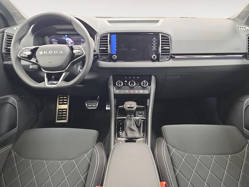 Nuevo Skoda Karoq SportLine 150 CV (110 kW) 2025 Gris/plata SUV