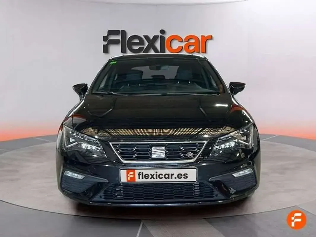 Usado Seat Leon FR 179 CV (131 kW) 2018 Negro Berlina