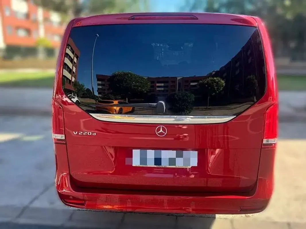 Usado Mercedes V220 Avantgarde 163 CV (119 kW) 2021 Burdeos Monovolumen