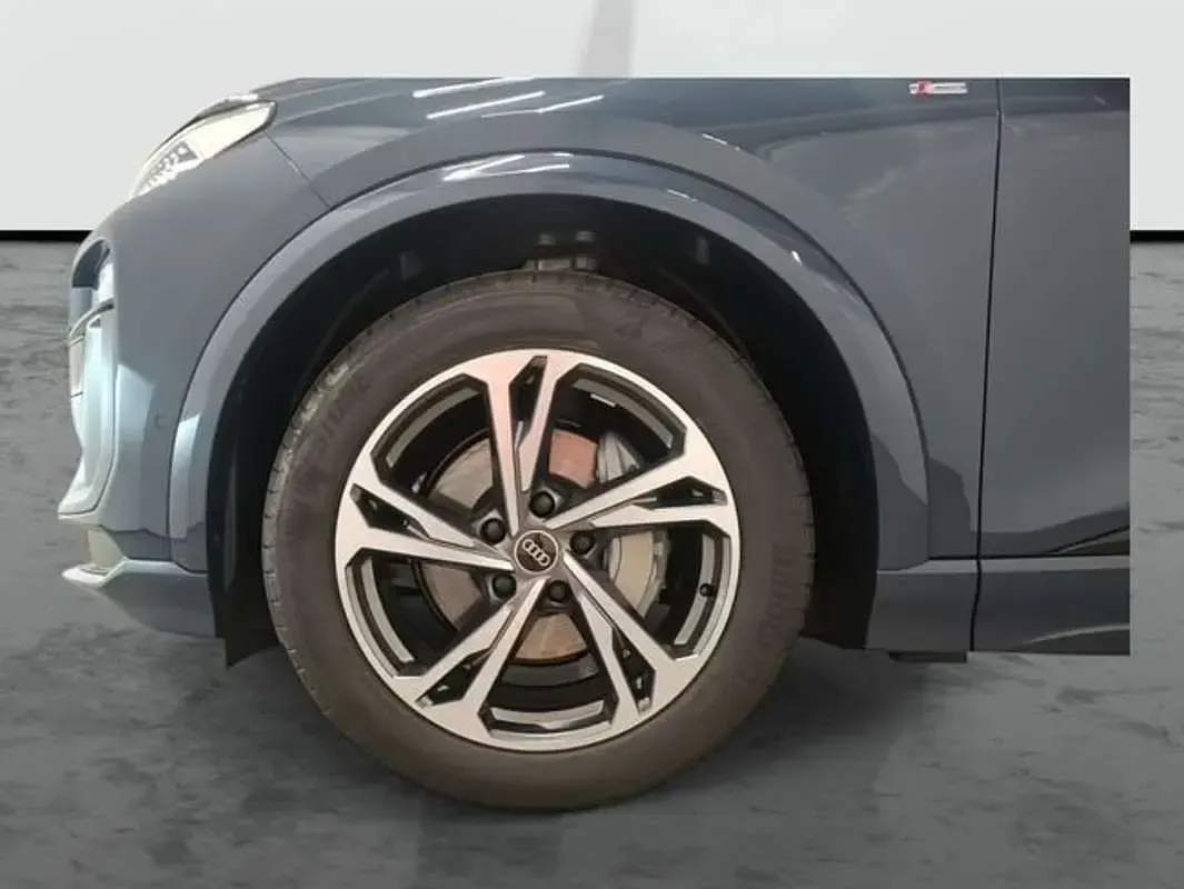 Usado Audi A6 e-tron S-Line 284 kW (387 CV) 2026 Azul Berlina