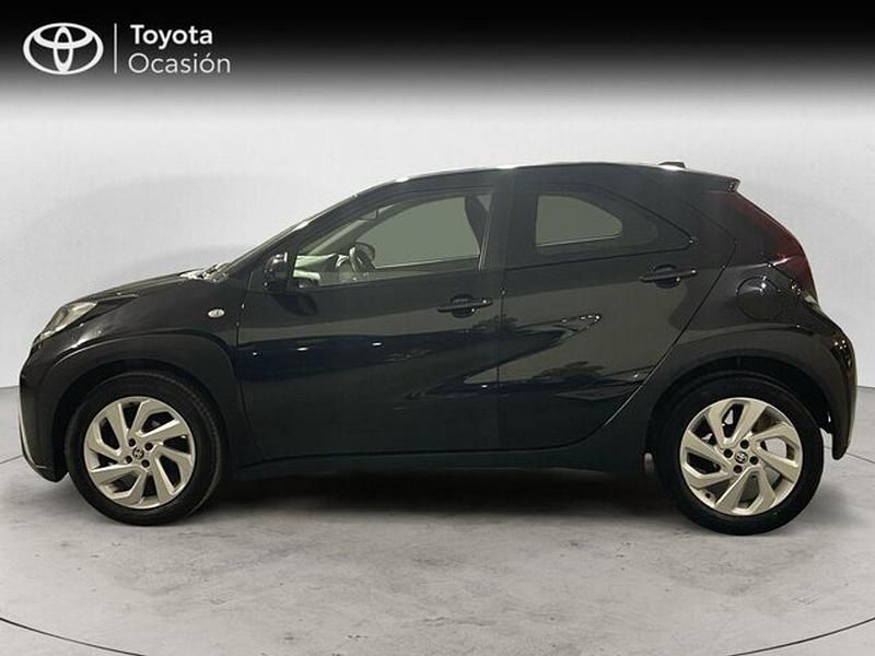 Usado Toyota Aygo X Play 72 CV (52 kW) 2024 Negro SUV
