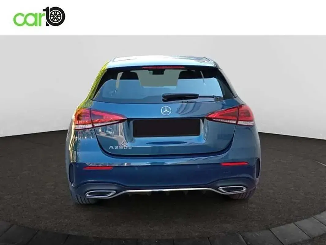 Usado Mercedes A250 218 CV (160 kW) 2021 Azul Berlina