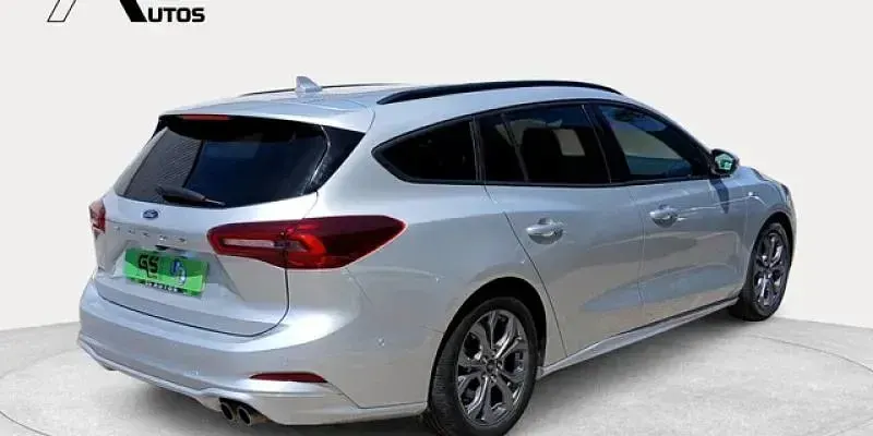 Usado Ford Focus ST-Line 155 CV (114 kW) 2024 Gris plata