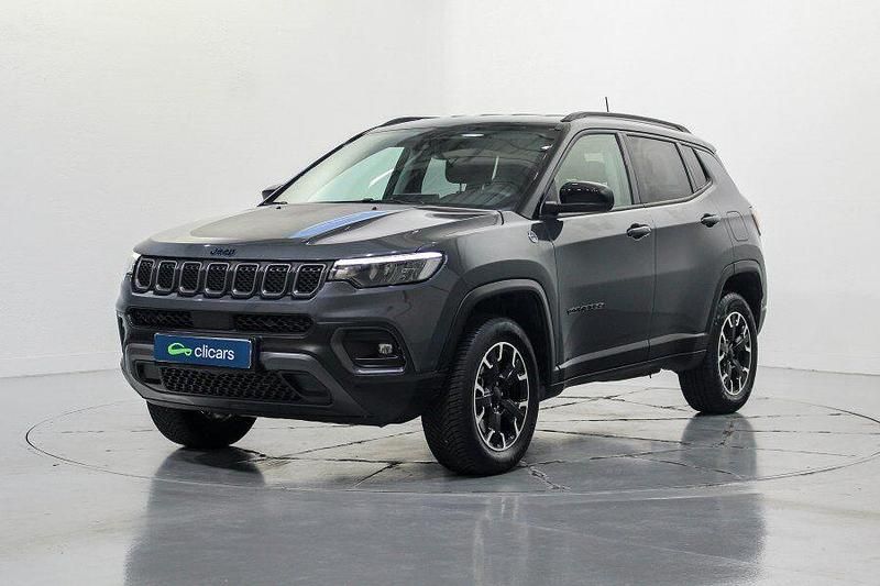Gris Usado 2022 Jeep Compass Trailhawk SUV | 21.290 € (Caro) - Imagen 1/4