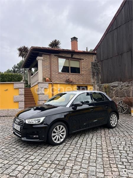 Negro Usado 2016 Audi A1 Sportback Attraction Utilitario | 14.490 € (Precio justo) - Imagen 1/4