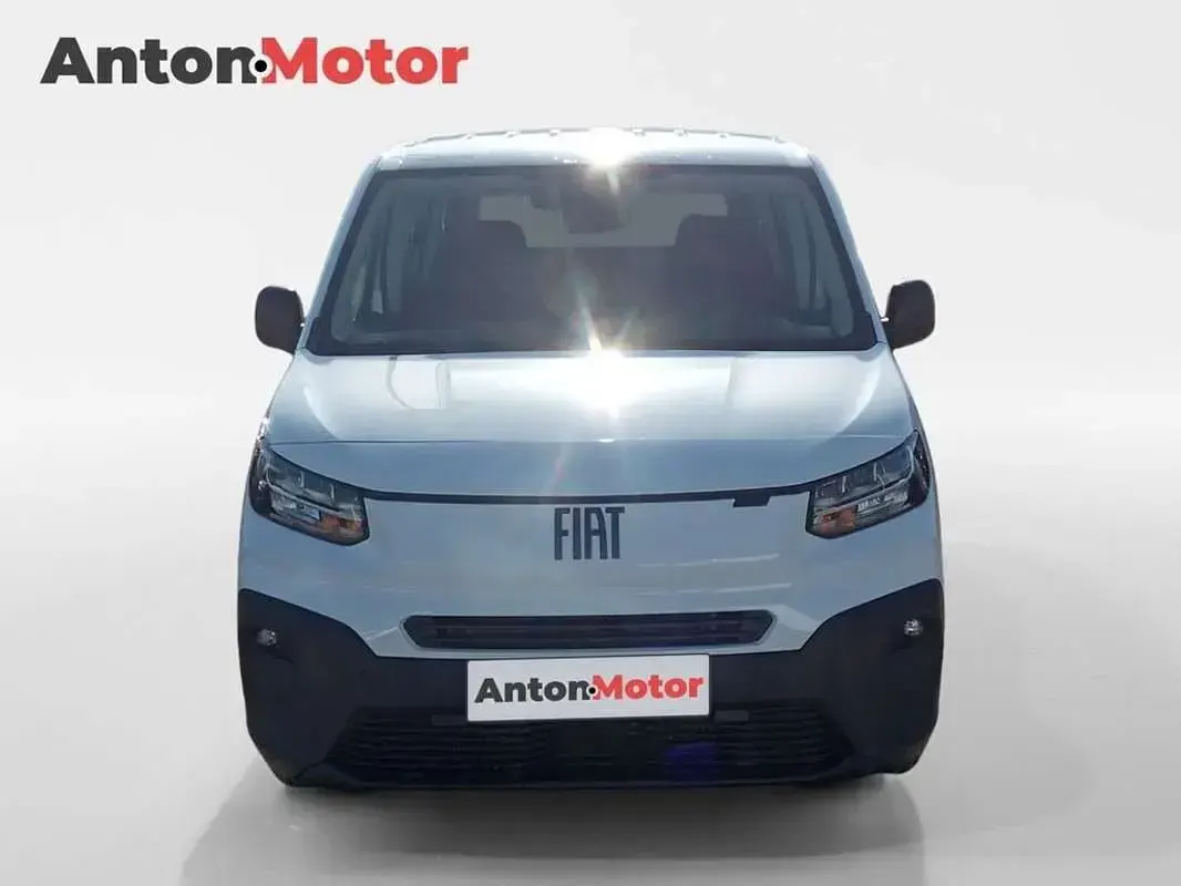 Nuevo Fiat Doblò 101 CV (74 kW) 2026 Blanco Monovolumen