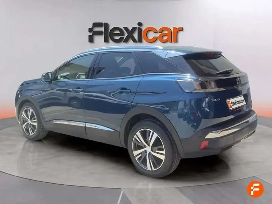 Usado Peugeot 3008 Active 131 CV (96 kW) 2021 Verde SUV