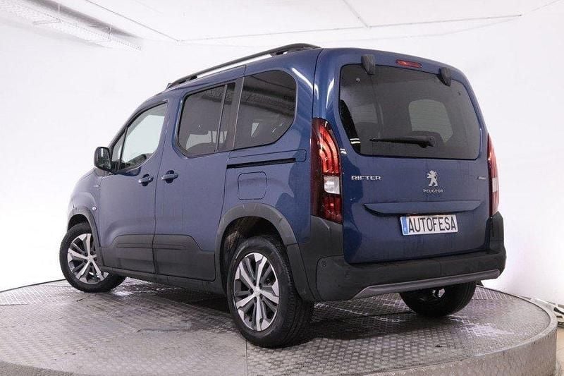 Usado Peugeot Rifter GT-line 130 CV (95 kW) 2019 Azul Monovolumen