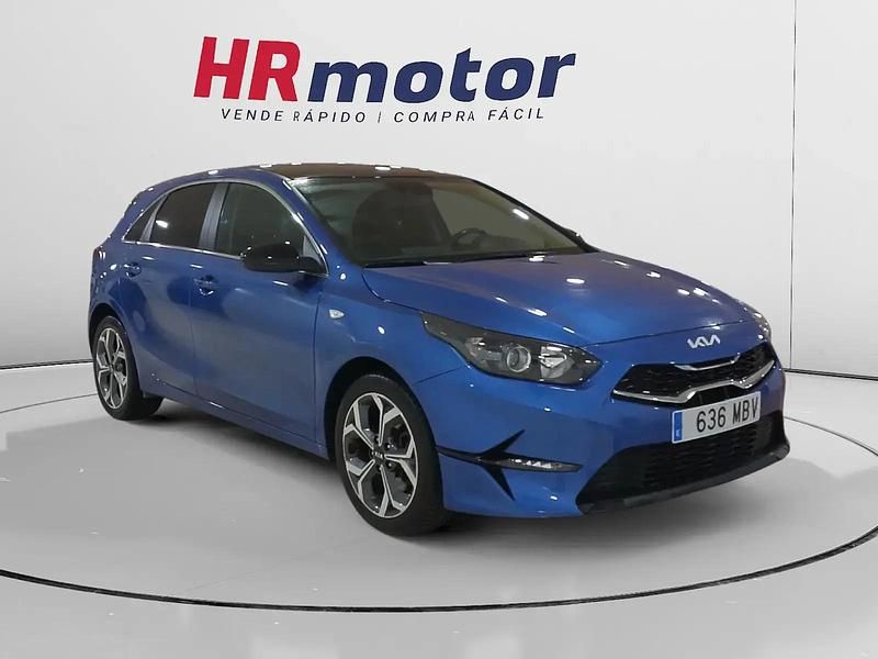 Azul Usado 2021 Kia Ceed Utilitario | 15.890 € (Buen precio) - Imagen 1/4